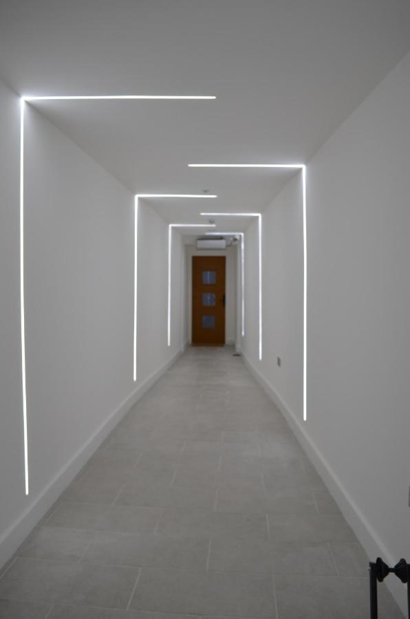 Executive Bright And Airy Studio Apartment In Sydenham ロンドン エクステリア 写真