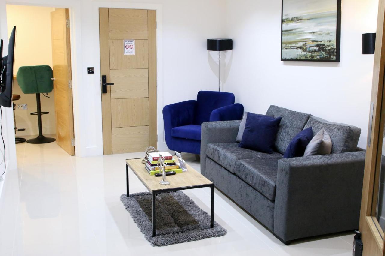 Executive Bright And Airy Studio Apartment In Sydenham ロンドン エクステリア 写真